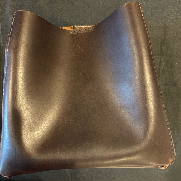 Portland Leather Goods Butterfly Bucket Bag in Grizzly EUC - Picture 8 of 16